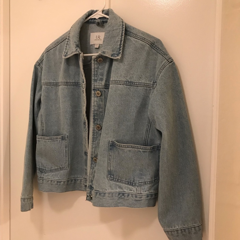 Urban Renewal Cropped Denim Jacket Size8